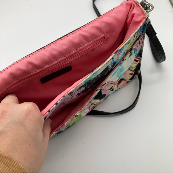 Cosmopolitan black tropical clutch bag - Picture 7 of 8